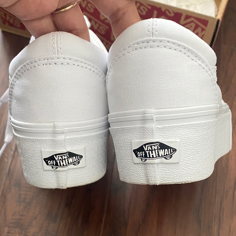 Vans All-White Low-Top Sneakers - Picture 3 of 11